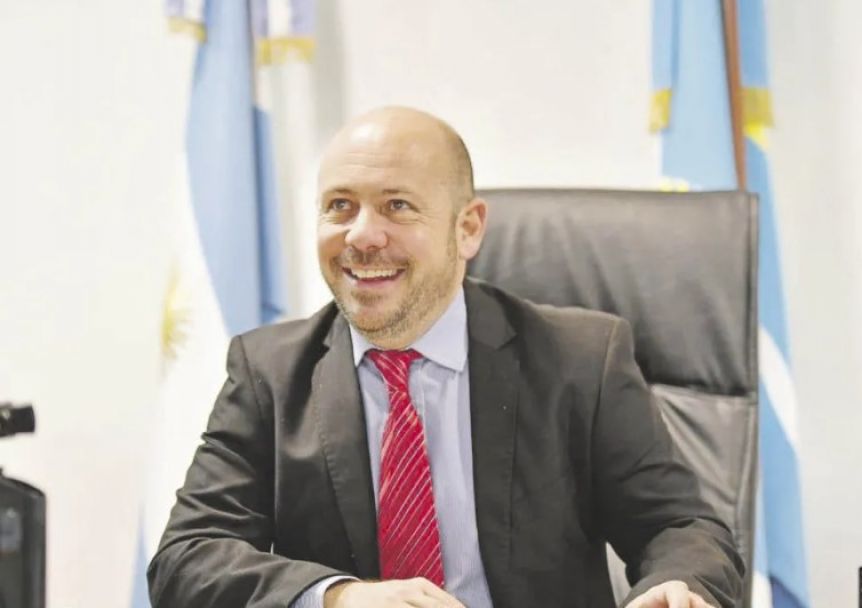 Sastre habló sobre el futuro del PJ en la provincia y dio nombres para la conducción