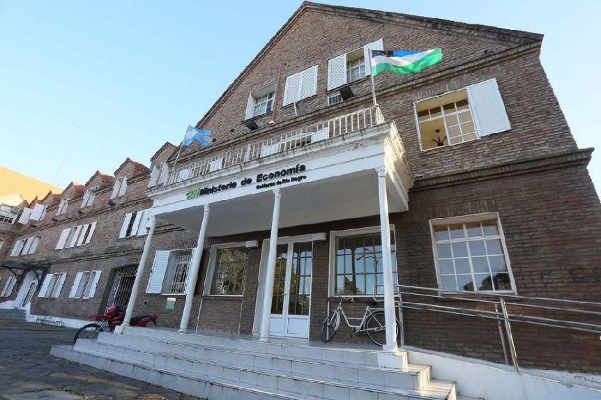 Provincia firma con la OIM y destina más de 800 millones al asesoramiento financiero