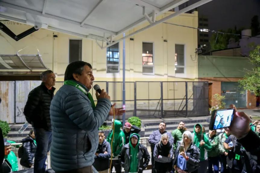 Todo mezclado: marcha de ATE a la iglesia evangélica de la pastora y diputada Márquez