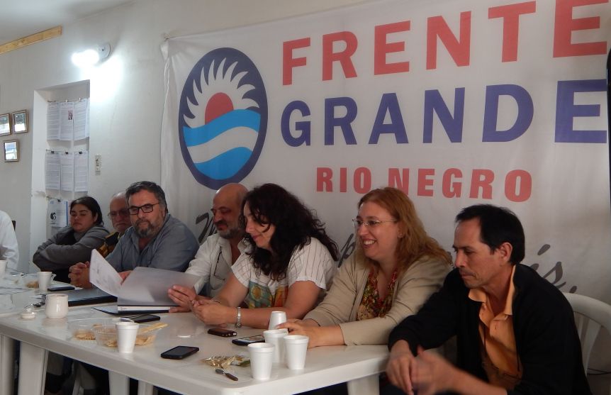 El Frente Grande repartió críticas para un sector del PJ y para JSRN por la posición nacional